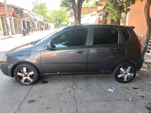 Chevrolet Aveo 1.6 Five