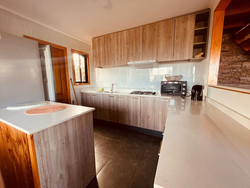 Gran Casa Con Potencial Comercial