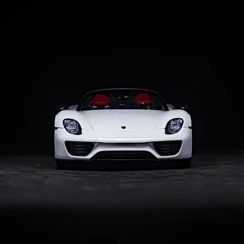 Porsche 918 Spyder Weissach Package 1:18 Autoart | Parcelamento