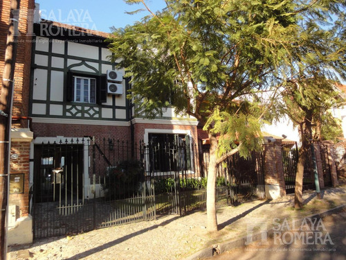 Imagen 10 de 28 de Casa De Estilo 5 Ambientes En Excelente Lote. Zona Olivos