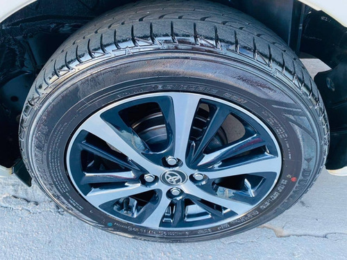 Imagem 8 de 15 de Toyota Yaris 1.5 16v Flex Sedan Xls Multidrive