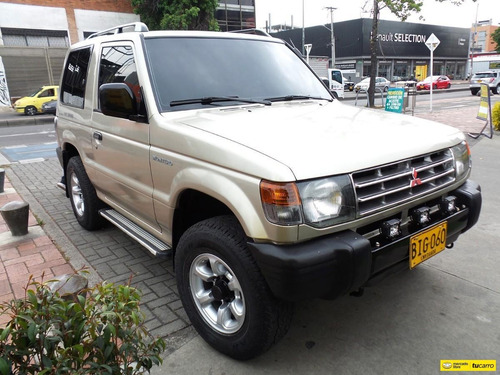 Mitsubishi Montero Hardtop