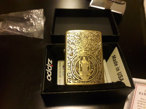 Zippo Constantine Retiro En Persona