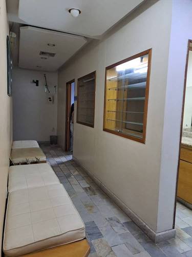 Consultorio En Hospital Metropolitano Del Norte Naguanagua Socc