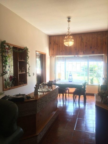 Imagen 3 de 13 de Venta Casa 3 Ambientes Con Fondo