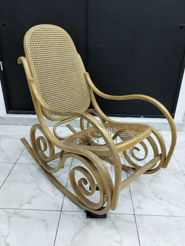  Mecedora Esterilla Rattan Estilo Thonet, A Reparar.