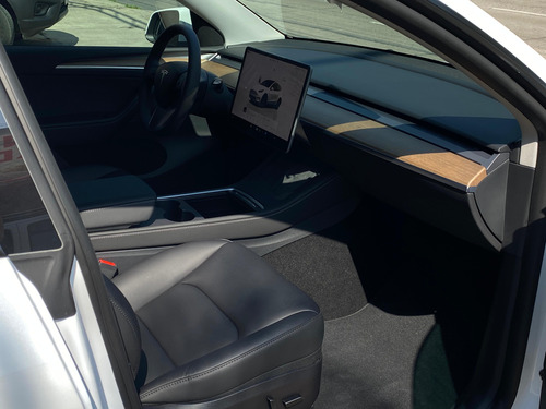 Tesla MODEL Y 0.0 Rwd