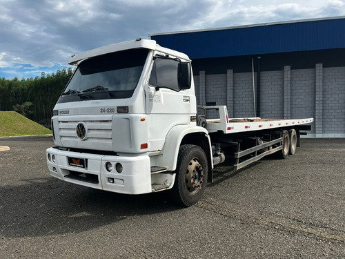 Vw 24-220 Worker 6x2 2009