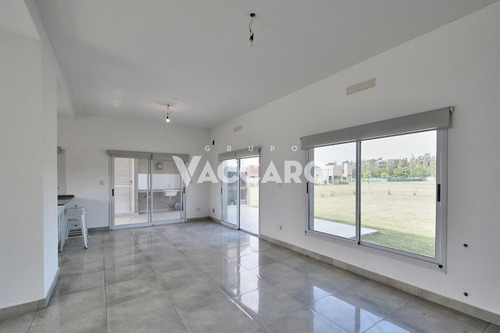 Casa Venta Prados Del Oeste Moreno