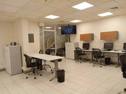 Vrp Arriendo Estupendo Local Comercial Sector Poniente 160uf