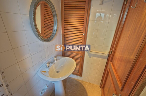 Imagen 17 de 17 de Apartamento En Alquiler Playa Mansa