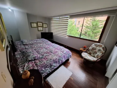 Apartamento En Venta Ubicado En El Poblado Sector Loma De Los Gonzalez (26528).