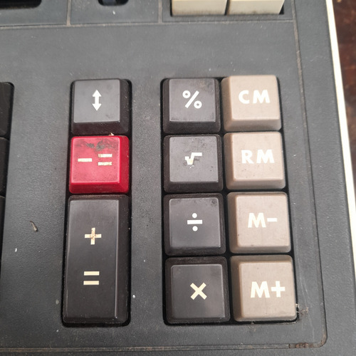 Imagem 4 de 10 de Calculadora Bancada Sharp Compet 2109 Antiga Visor Verde Fun
