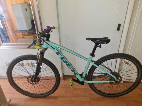 Bicicleta Trek Marlin 6 Aro 29