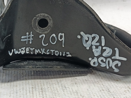 Soporte Suspension Trasero Izquierdo Jetta Mk6 2.0 Tdi 11-16 (Usado)