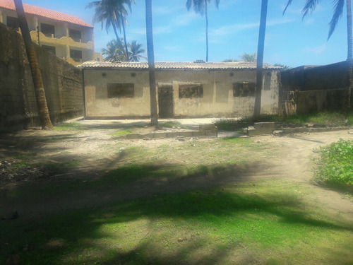 Century21 Vende Terreno De Oportunidad En Boca De Aroa De 524 Mts2 Frente Al Mar .