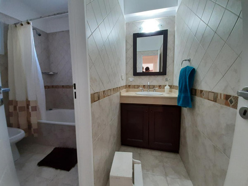 Excelente Departamento 3 Ambientes Con Cochera En Morón Sur