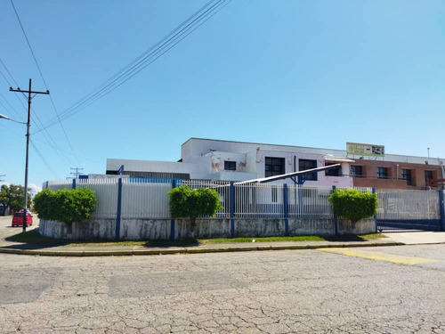 Imagen 30 de 30 de Angela Betancourt Vende, Galpon De Esquina En Zona Industrial Castillito San Diego Lemg-031 04125067379 04244900499