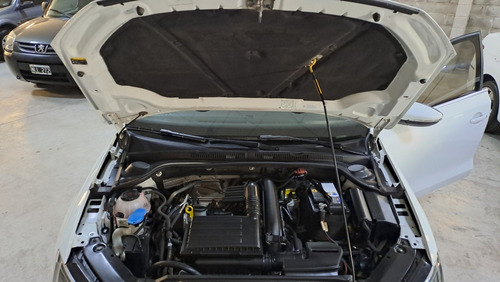Volkswagen Vento 1.4 Highline 150cv At
