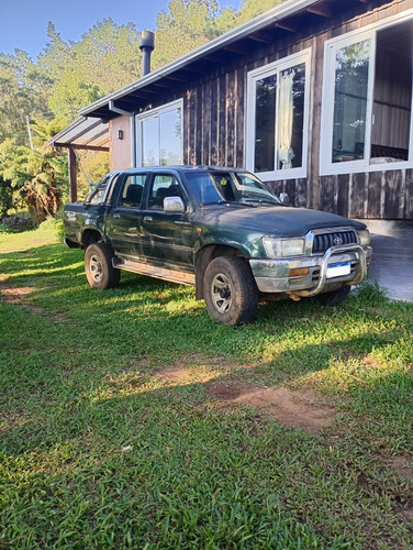 Toyota Hilux 3.0 Srv Cab. Dupla Turbo 4x4 4p