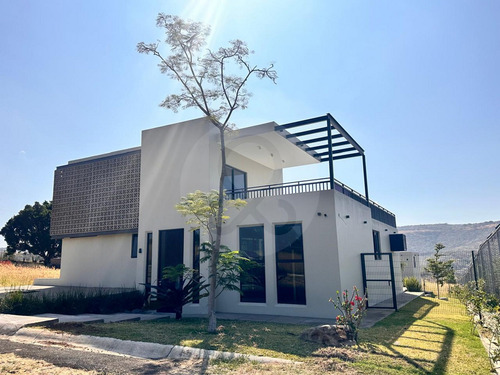 Casa En Venta En Ciudad Zapotlanejo