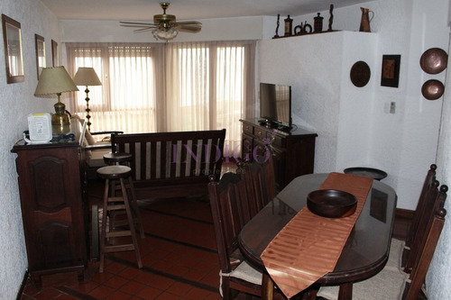 Imagen 3 de 7 de Apartamento Enfrente A La Playa Mansa!