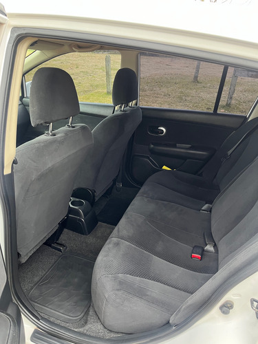 Nissan tiida hb 1.8 Emotion Mt