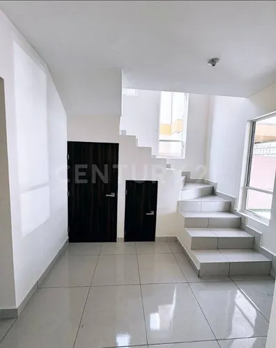 Casa En Venta En Col. El Roble En San Nicolas De Los Garza