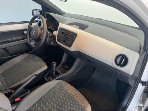 Imagem 9 de 13 de Volkswagen Up Take 1.0 Total Flex 12v 5p