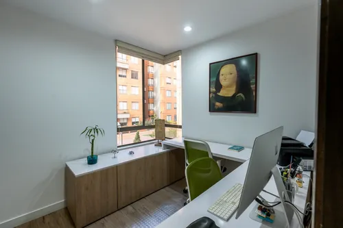 Apartamento En Venta En Rafael Núñez. Cod V100309