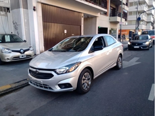 Imagen 18 de 25 de Chevrolet Onix Plus Joy Black 1.4 2023 0km 2022 Prisma Gall6