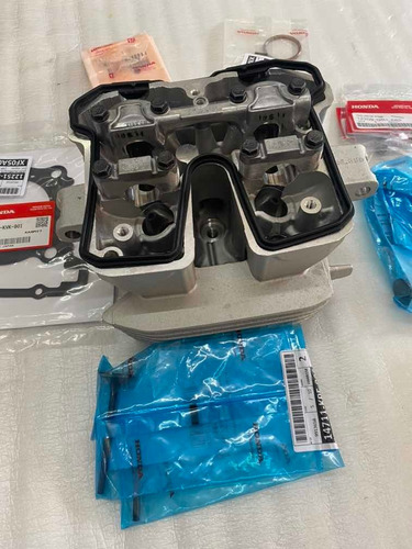 Imagem 4 de 9 de Cabeçote Xre 300 Cb300 Novo Original Honda Vela Fina