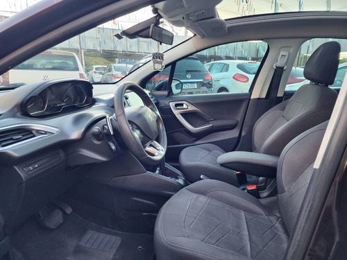 Peugeot 208 1.6 16v Griffe Flex Aut. 5p