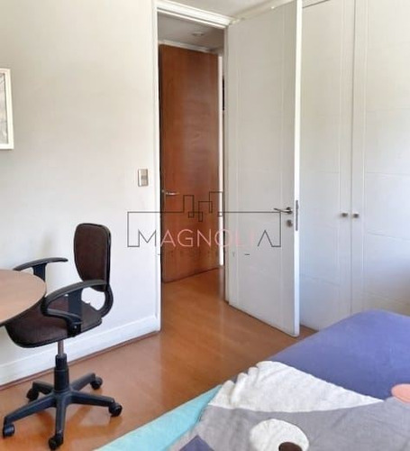 Departamento En Venta De 2 Dorm. En Las Condes