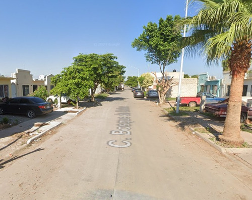 Sk01- Casa En Remate En C. Bosque De Ceiba, Jardines Del Bosque, Los Mochis, Sin. (65% Debajo De Su Valor Comercial, Solo Recursos Propios