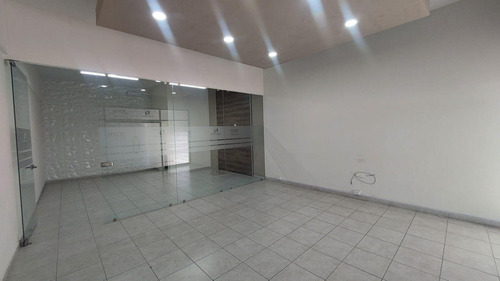 Local En Venta Plaza Algeciras, Arbide, León, Gto