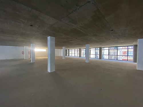Edificio Comercial En Microcentro Venta Primer Piso