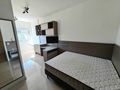 Imagem 4 de 12 de C E N T R O Apartamento Tipo S T Ú D I O - Pronto Para Marar Ou Alugar, Com Geladeira, Microondas, Fogão Cooktop, Cama De Casal E Marcenaria - 204 - 70283760