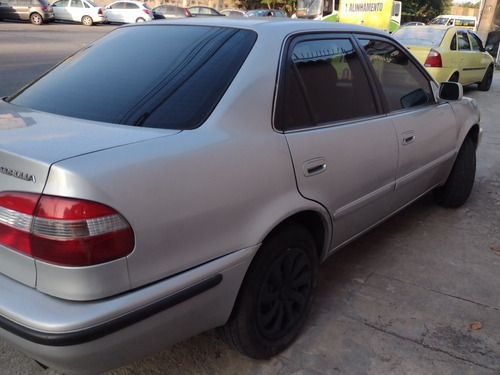 Toyota Corolla 2000 1.8 16v Xei 4p