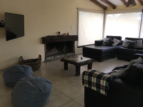 Imagen 9 de 15 de Amplia Casa En Calamuchita, Barrio Cerrado Con Bajada Al Rio