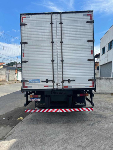 Imagem 8 de 9 de Mercedes Benz 3030 Bitruck Bau De 11 Metros