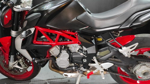 Imagen 8 de 11 de Motofeel Cdmx - Mv Agusta Brutale 675 @motofeelmx