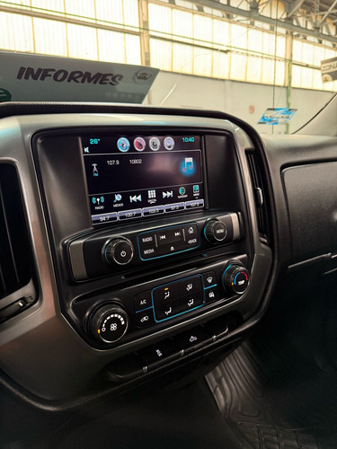 Chevrolet Silverado 5.4 2500 Doble Cabina Ls 4x2 At