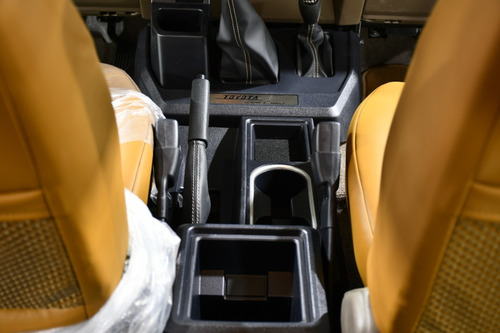 Imagen 4 de 12 de Toyota Land Cruiser 76 Machito 2022
