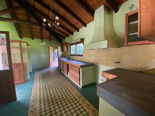 Excelente Casa En Venta De 4d/3b En Carampangue - Trebulco