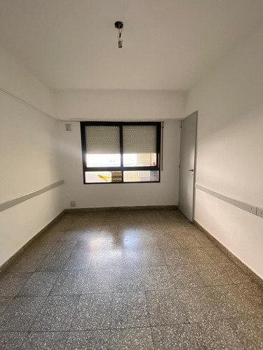 Departamento De Tres Dormitorios, Centro, Externo, Luminoso Amplio