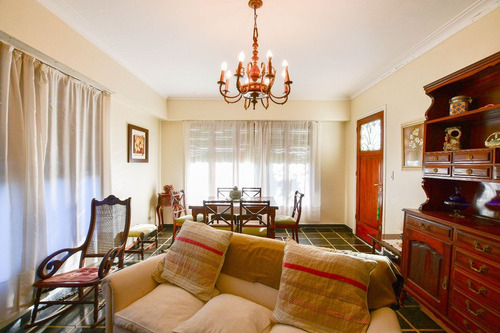 Casa Venta City Bell 3 Dormitorios Pileta Quincho