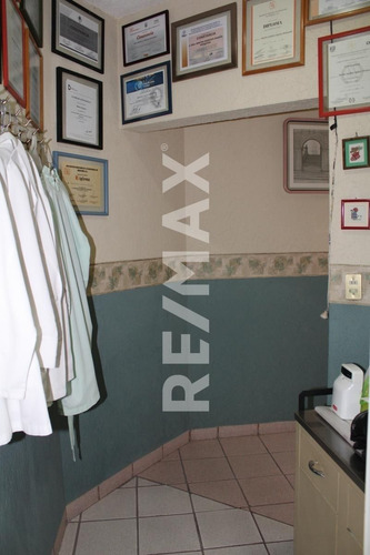Consultorio - Comercial En Renta