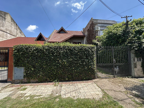 Casa En Venta En Juan B Justo 1700