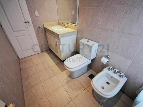 Imagen 16 de 30 de Casa De 3 Dormitorios, Parque Y Pileta En Venta En Campos De Roca